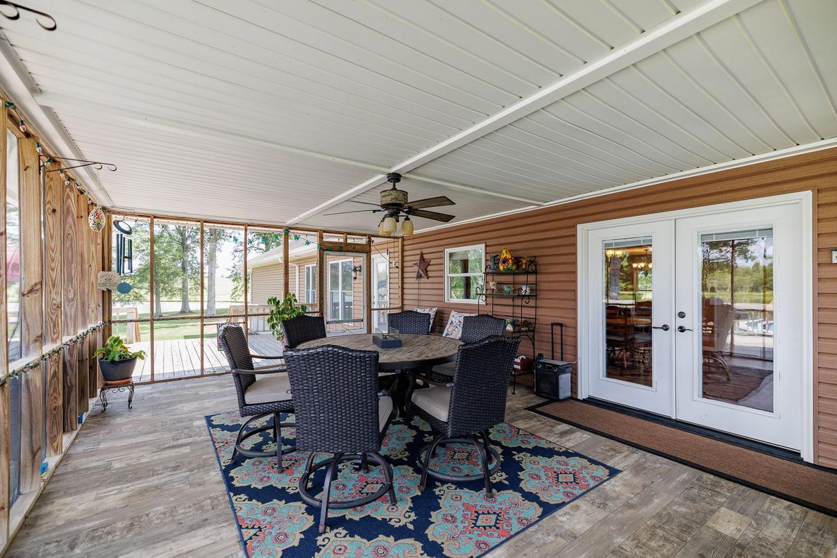 Dining room, Interior, Sun Room, Wood Texture Flooring