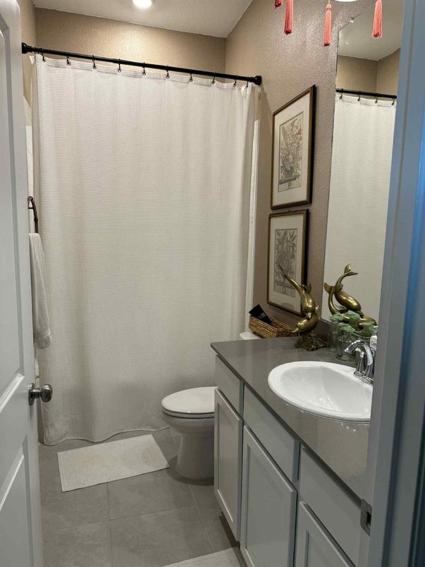 Bathroom, Interior, Recessed Lighting