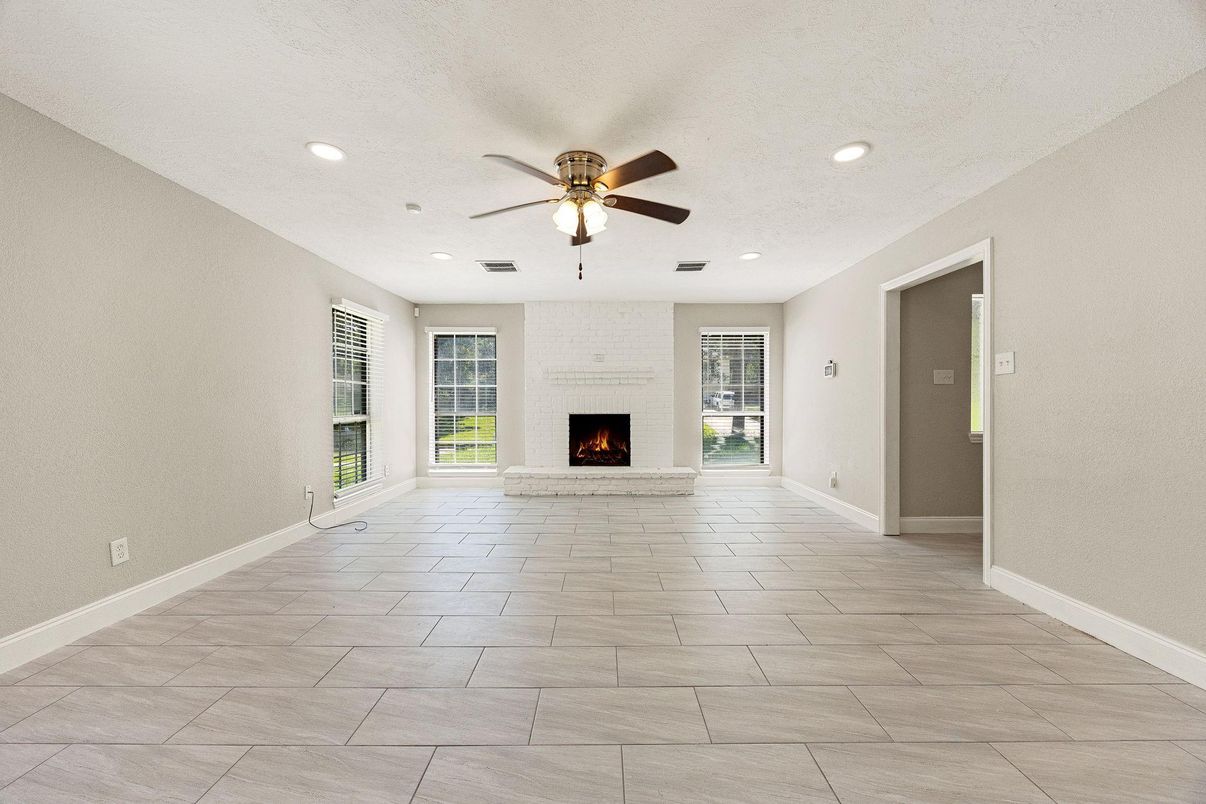 Empty room, Fireplace, Interior, Recessed Lighting