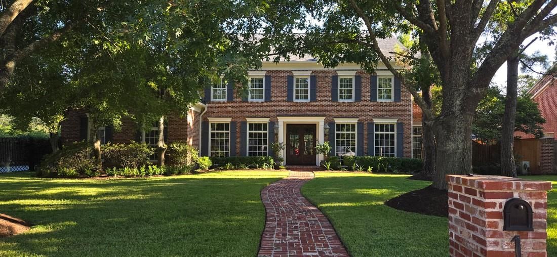 Backyard, Exterior, Facade, Brick Facade, Georgian