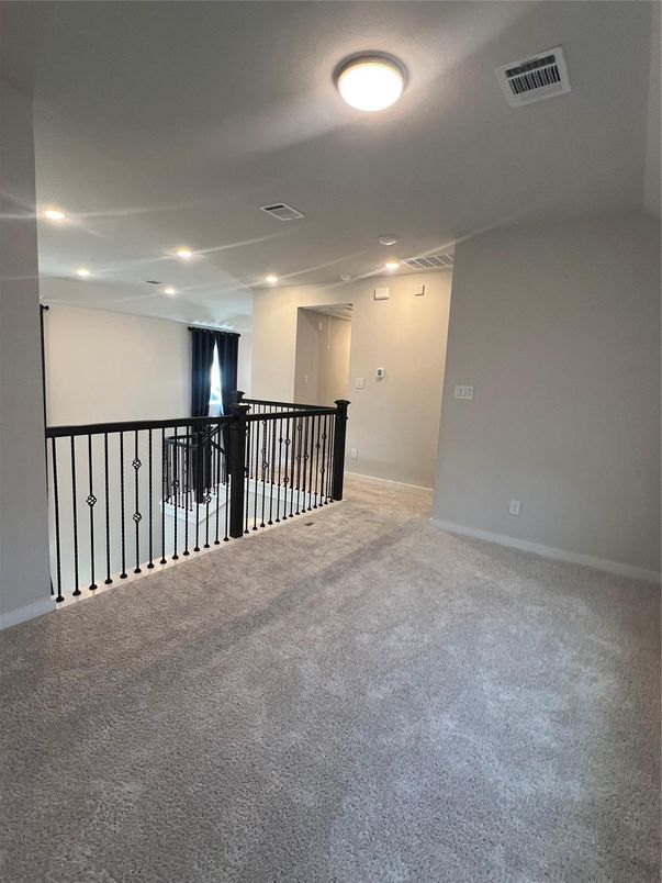 Empty room, Interior, Recessed Lighting