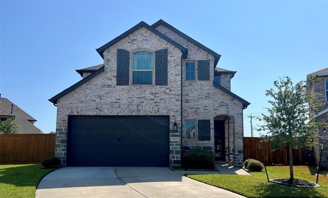 Attached, Exterior, Facade, Brick Facade, Brick Traditional