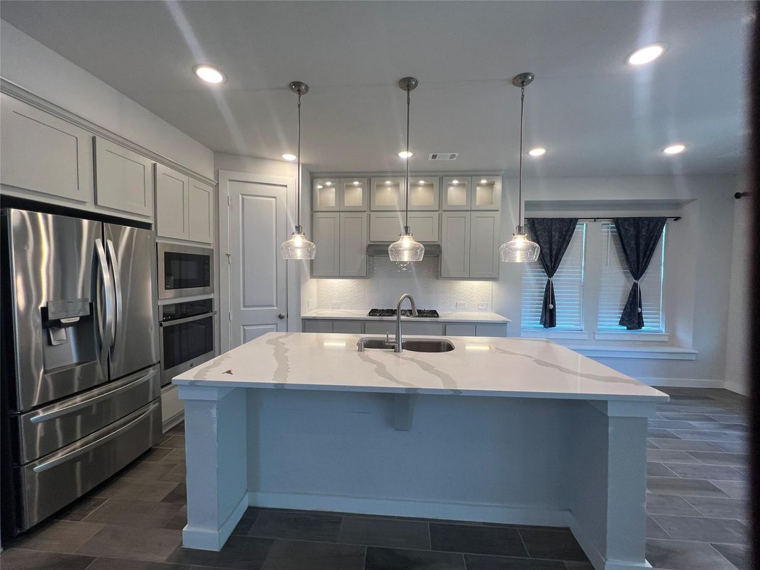 Interior, Kitchen, Pendant Lights, Recessed Lighting, Stainless Steel Appliances