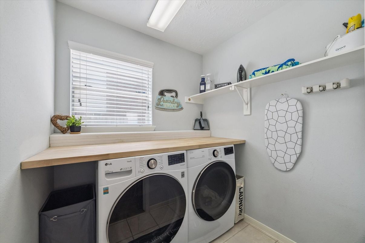 Interior, Washer