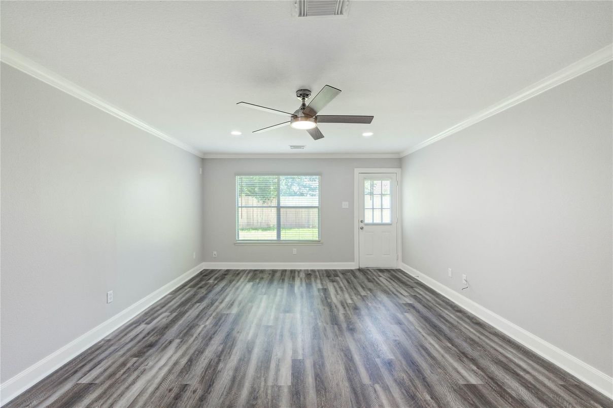 Empty room, Interior, Recessed Lighting, Wood Texture Flooring