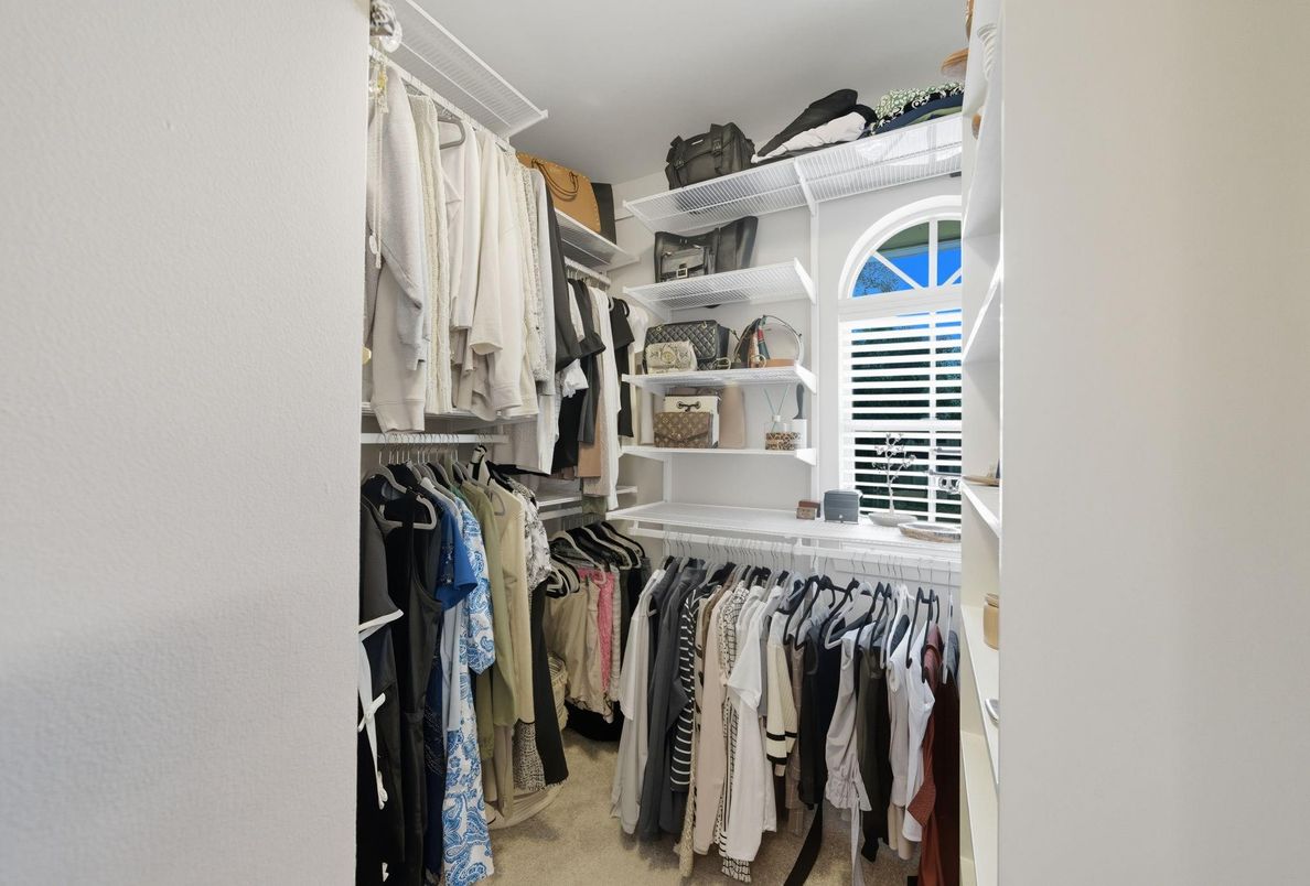 Interior, Walk-in Closets