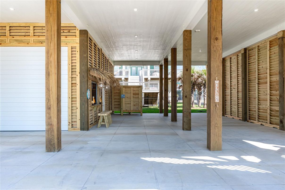 Exterior, Recessed Lighting