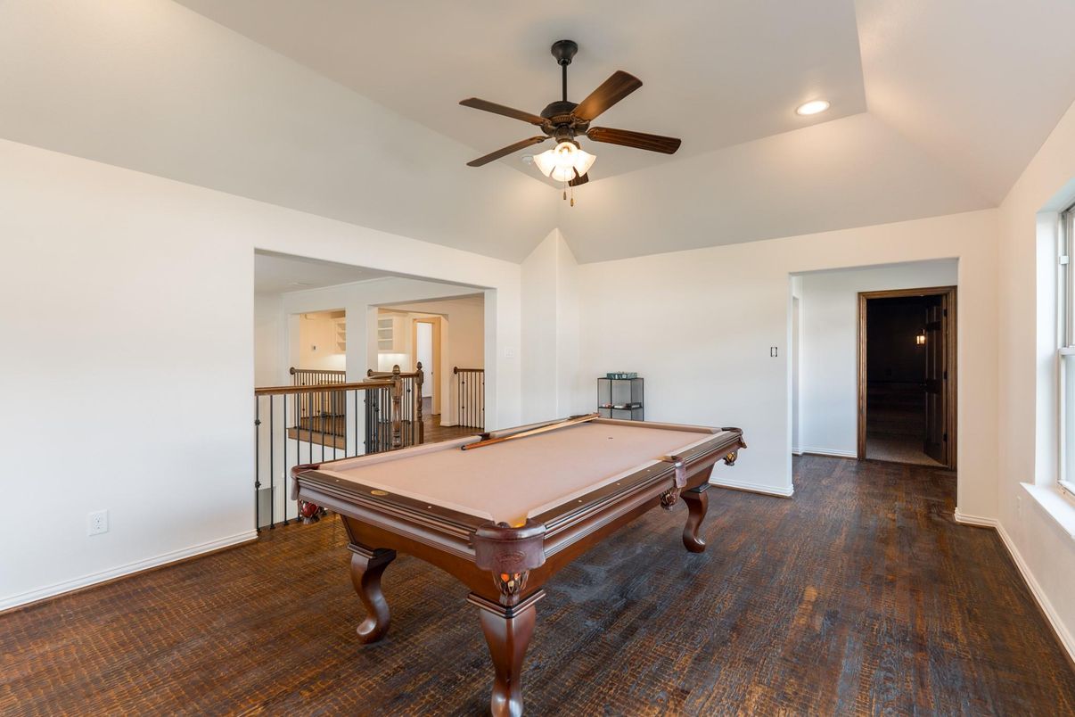 Billiard Table, Game Room, Interior, Recessed Lighting, Wood Texture Flooring