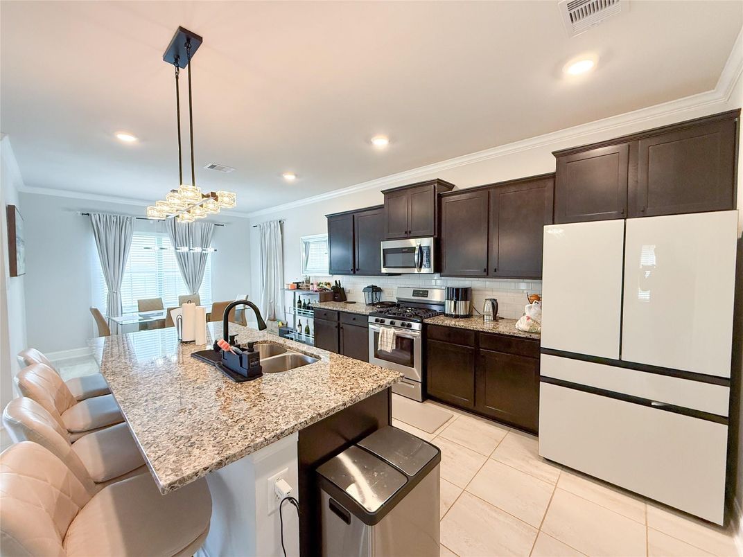 Dining room, Interior, Kitchen, Pendant Lights, Recessed Lighting, Stainless Steel Appliances