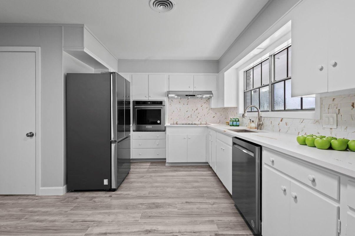 Interior, Kitchen, Stainless Steel Appliances, Wood Texture Flooring