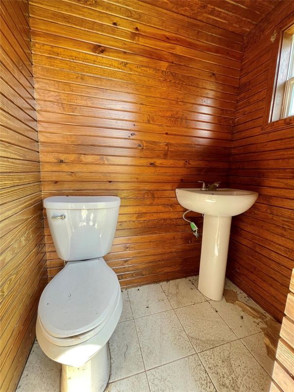 Interior, Wooden Walls