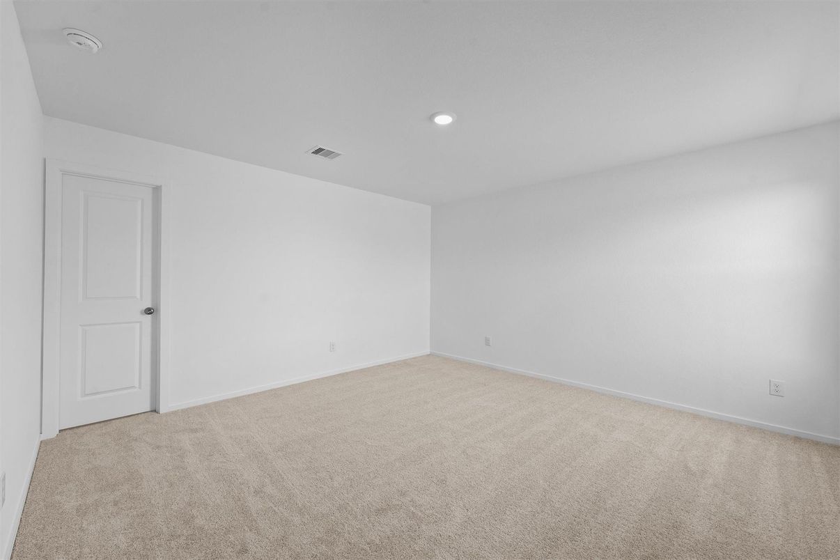 Empty room, Interior, Recessed Lighting