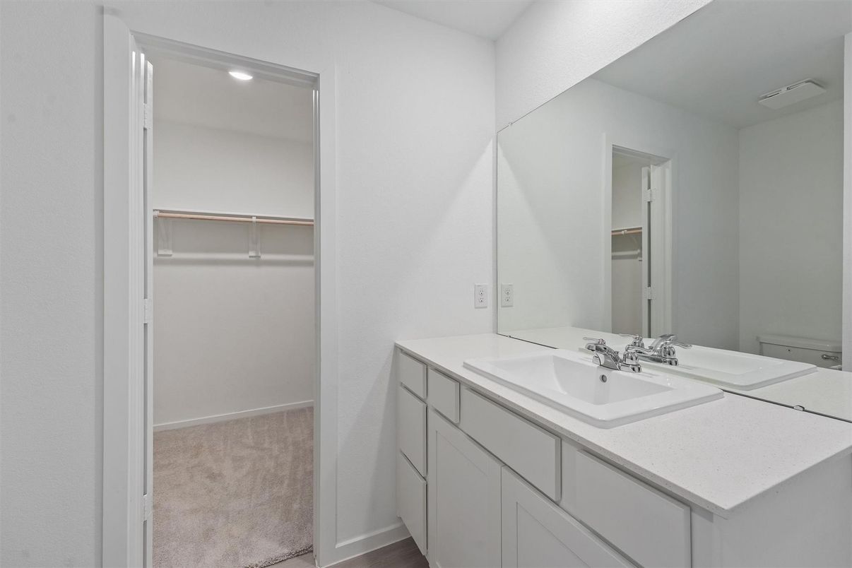 Bathroom, Interior, Recessed Lighting, Walk-in Closets
