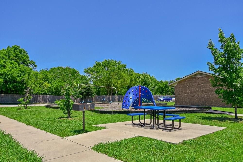 Backyard, Exterior, Playground