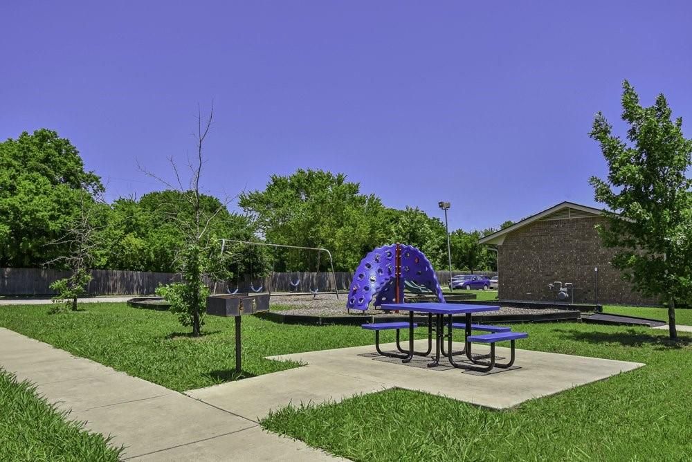 Backyard, Exterior, Playground