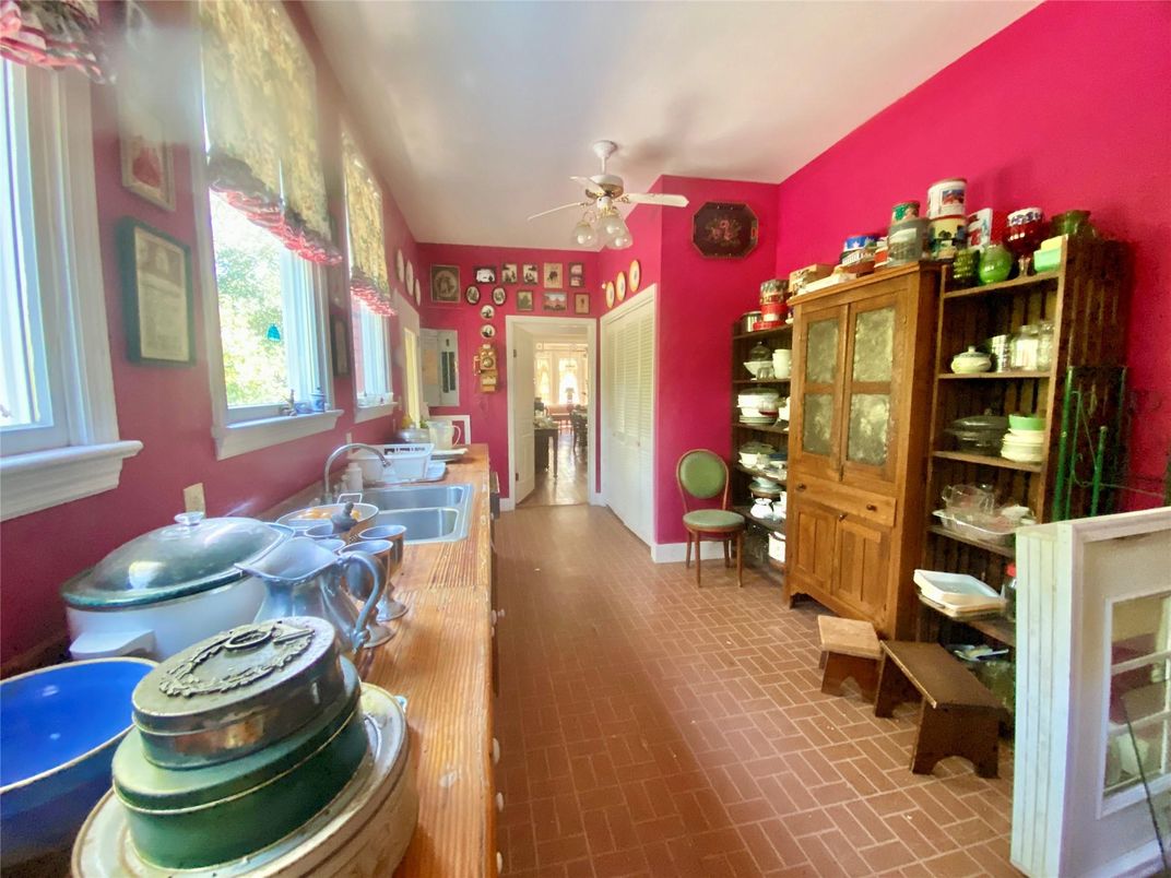 Dining room, Interior