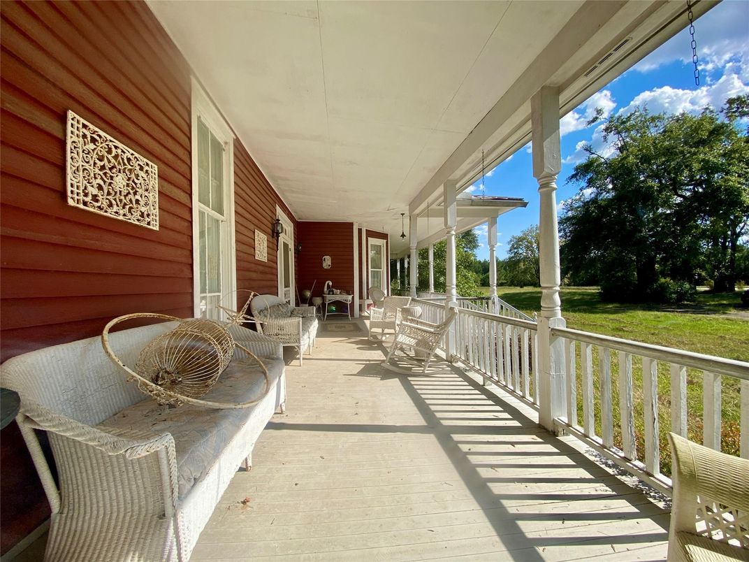 Exterior, Sun Room