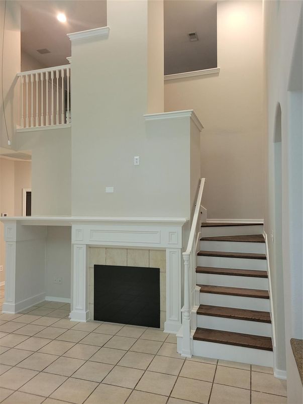 Fireplace, Interior, Recessed Lighting