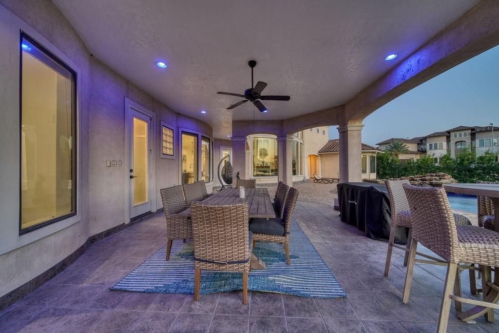 Exterior, Recessed Lighting