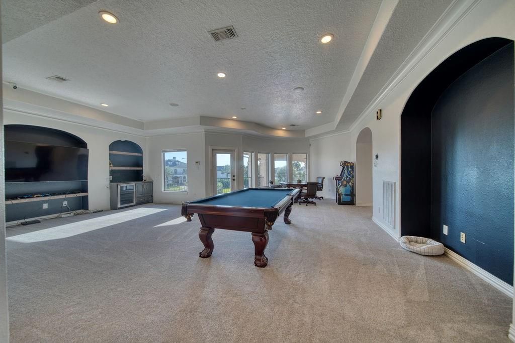 Billiard Table, Game Room, Interior, Recessed Lighting