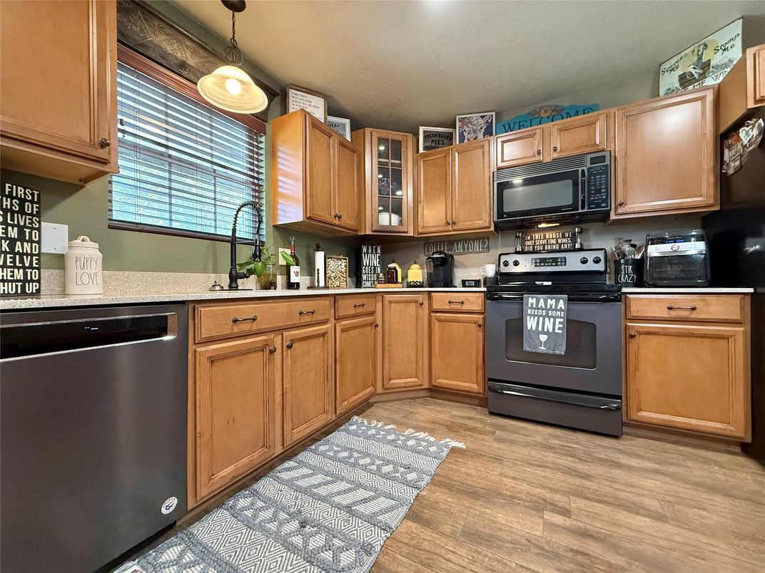 Interior, Kitchen, Pendant Lights, Wood Texture Flooring