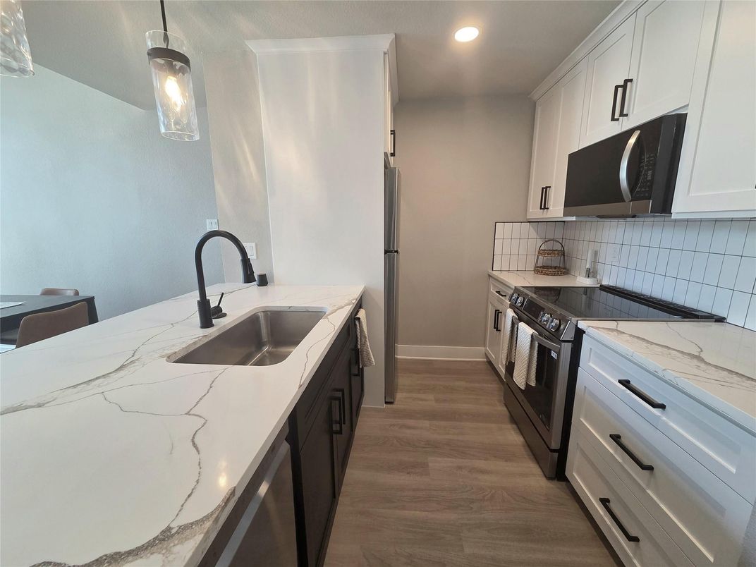 Interior, Kitchen, Recessed Lighting, Wood Texture Flooring