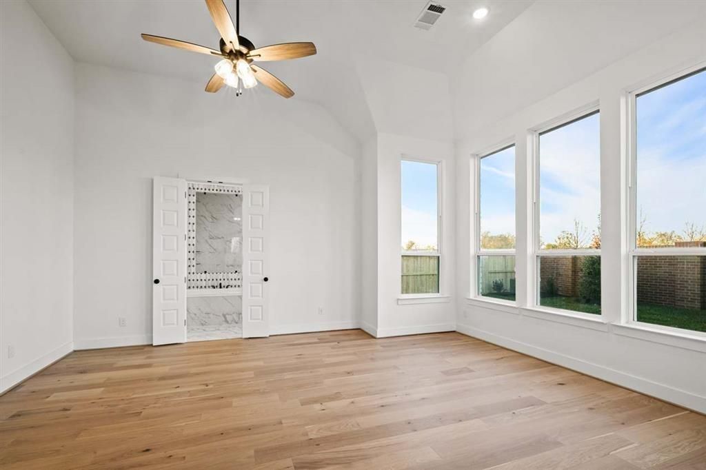 Empty room, Interior, Marble, Recessed Lighting, Wood Texture Flooring