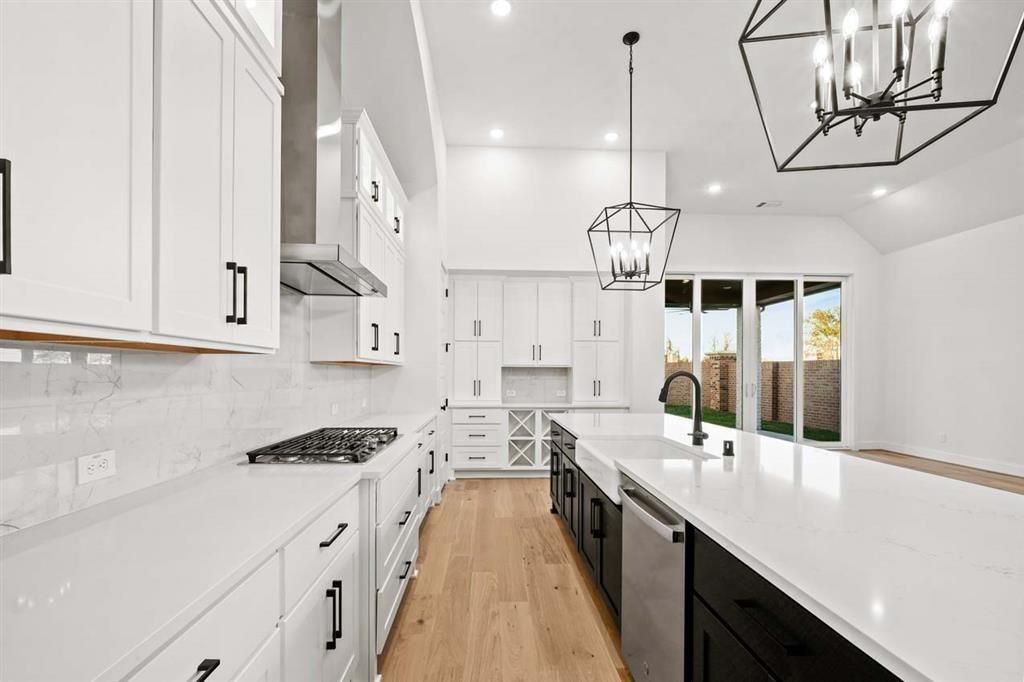 Interior, Kitchen, Pendant Lights, Recessed Lighting, Wood Texture Flooring