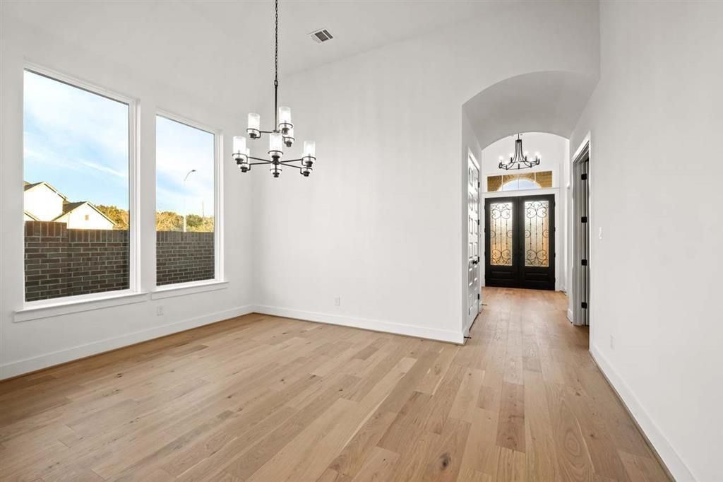 Empty room, Interior, Pendant Lights, Wood Texture Flooring