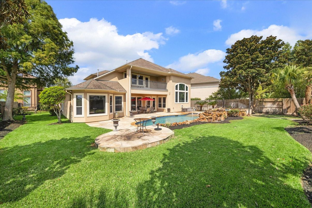 Backyard, Exterior, Pool