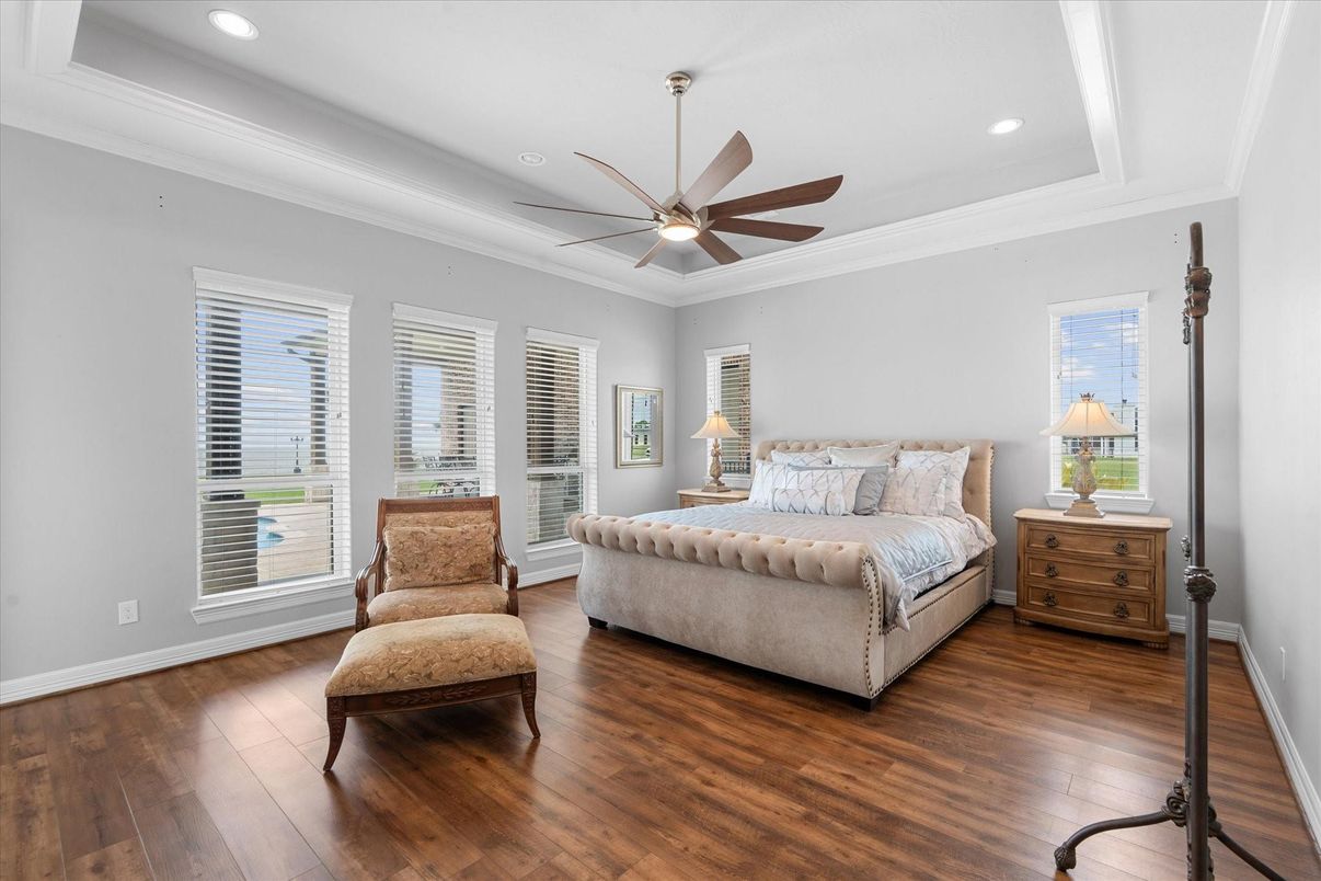 Bedroom, Interior, Recessed Lighting, Wood Texture Flooring
