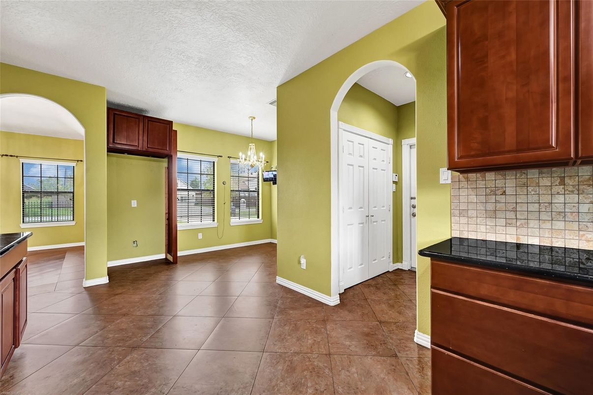 Chandelier, Empty room, Interior, Kitchen, Recessed Lighting