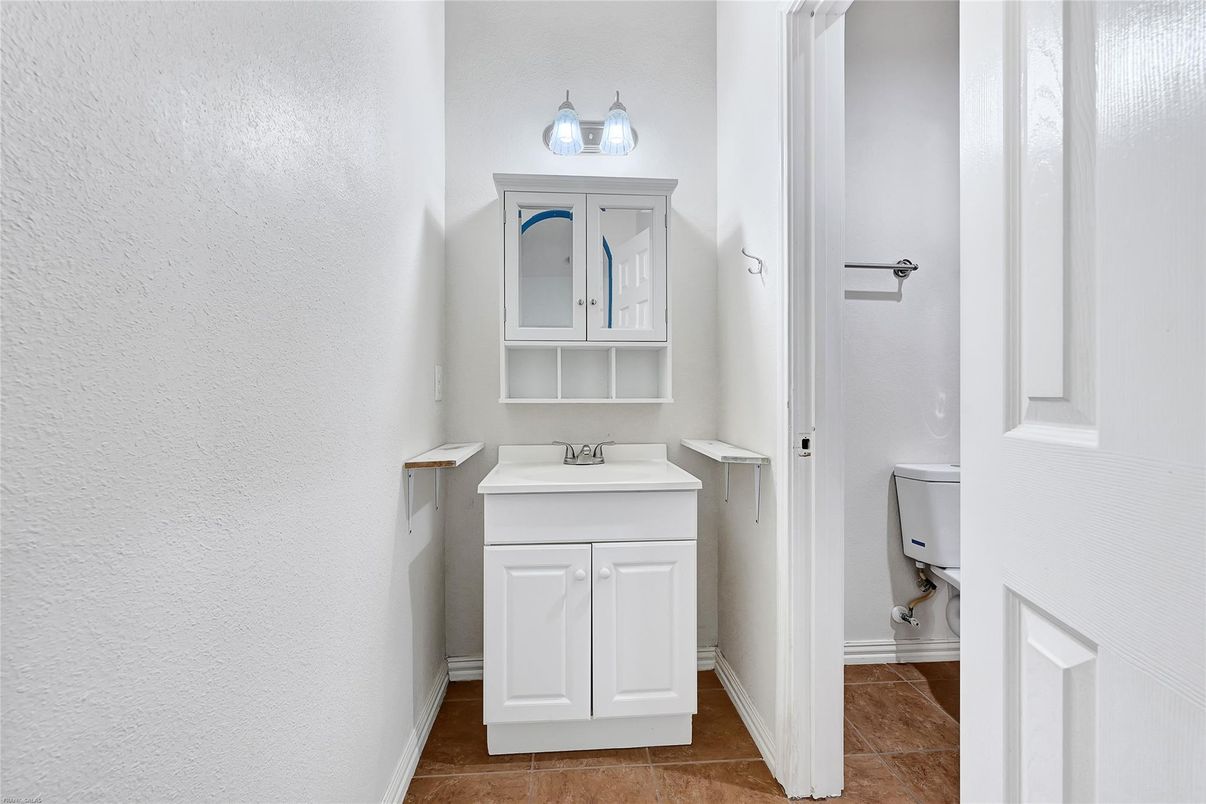 Bathroom, Interior