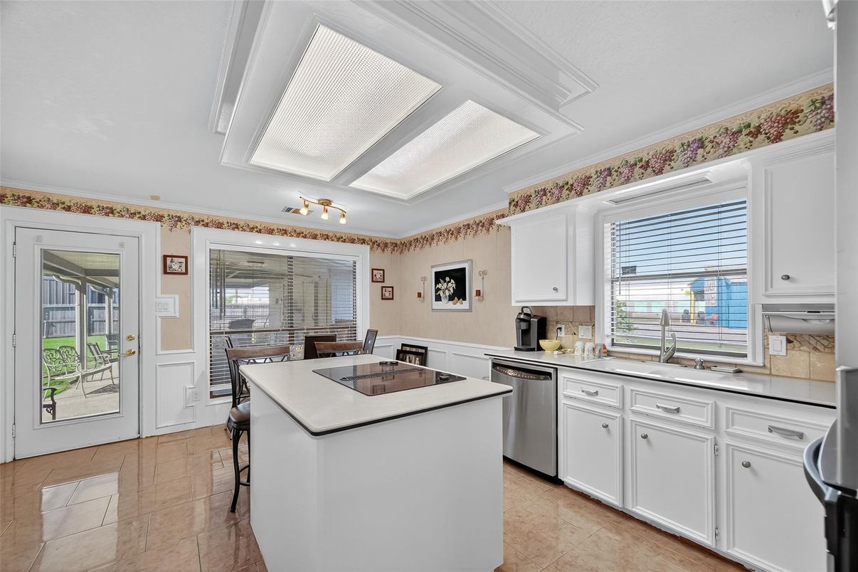 Dining room, Interior, Kitchen
