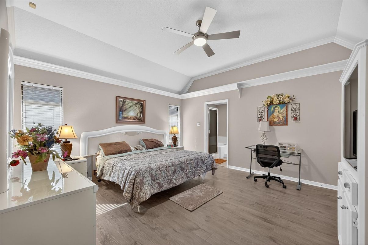 Bedroom, Home Office, Interior, Wood Texture Flooring
