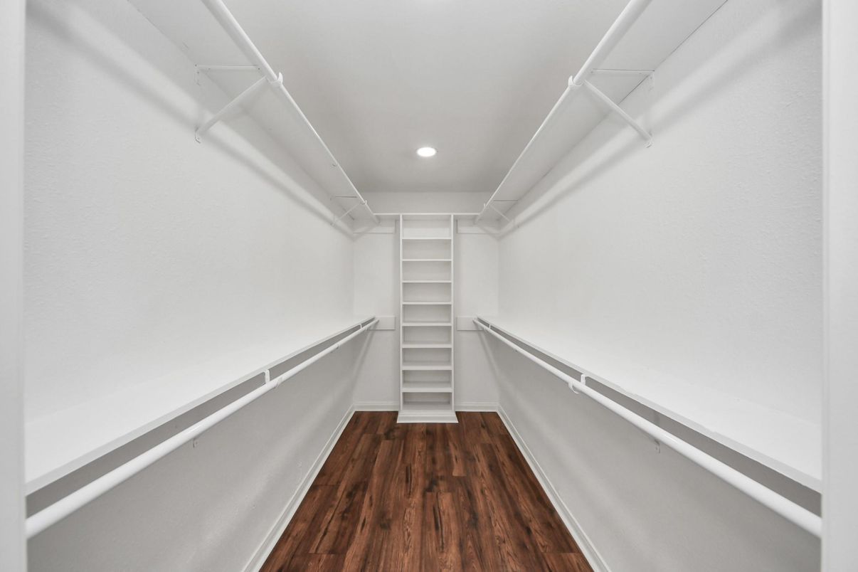 Interior, Recessed Lighting, Walk-in Closets, Wood Texture Flooring