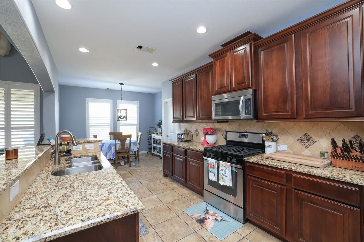 Dining room, Interior, Kitchen, Pendant Lights, Recessed Lighting