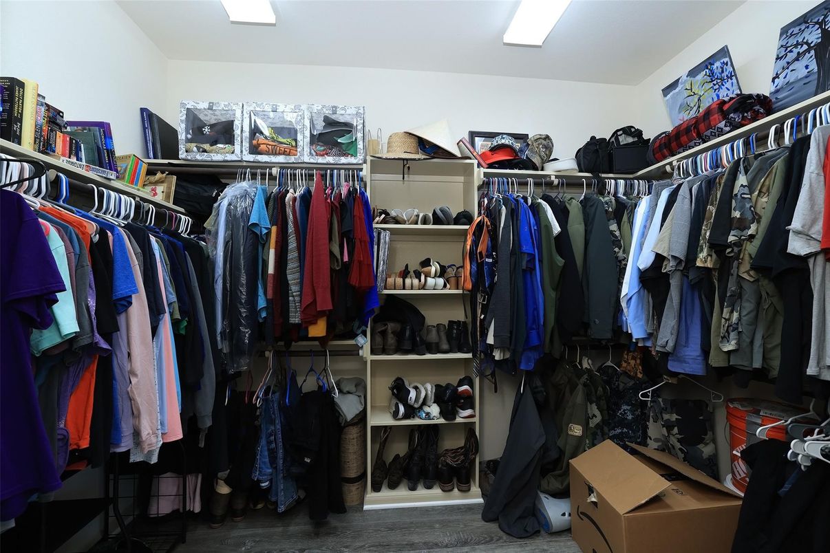 Interior, Walk-in Closets
