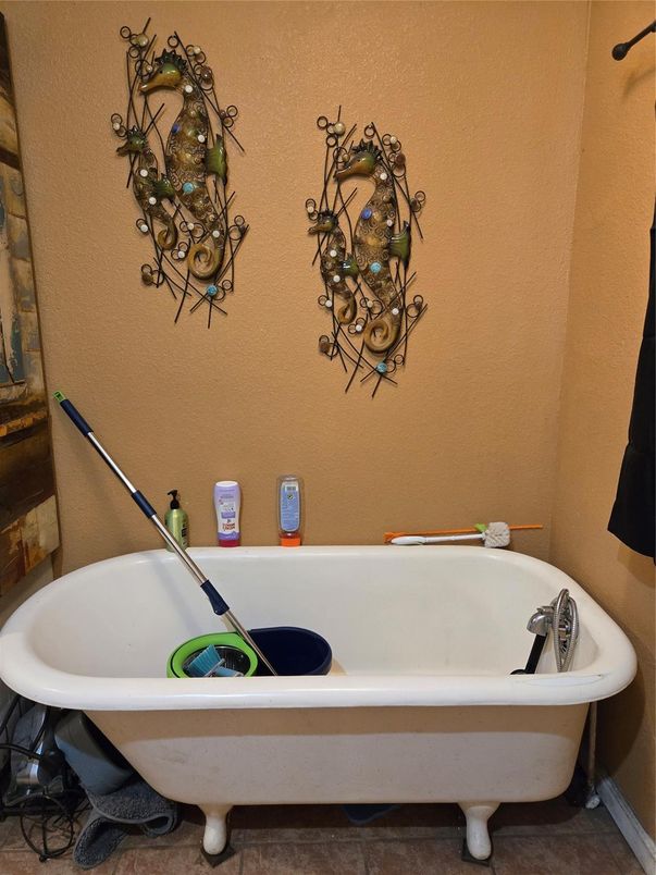 Bathroom, Free Standing Baths, Interior