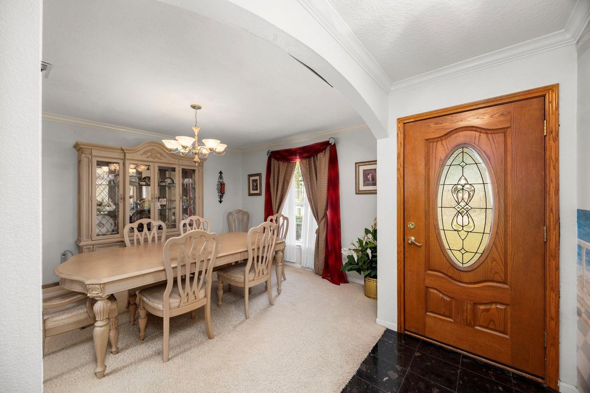 Chandelier, Dining room, Interior