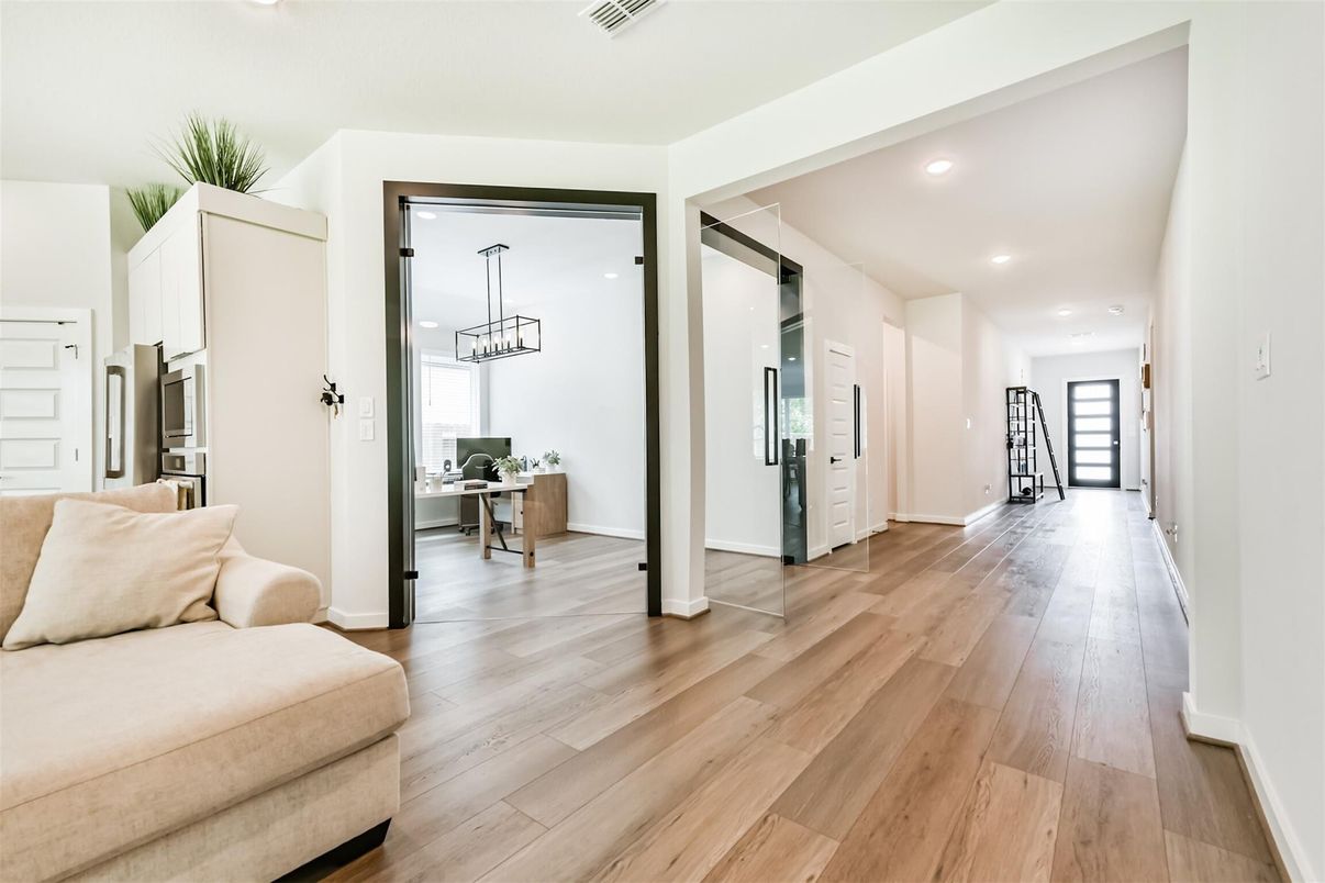 Interior, Kitchen, Pendant Lights, Recessed Lighting, Wood Texture Flooring