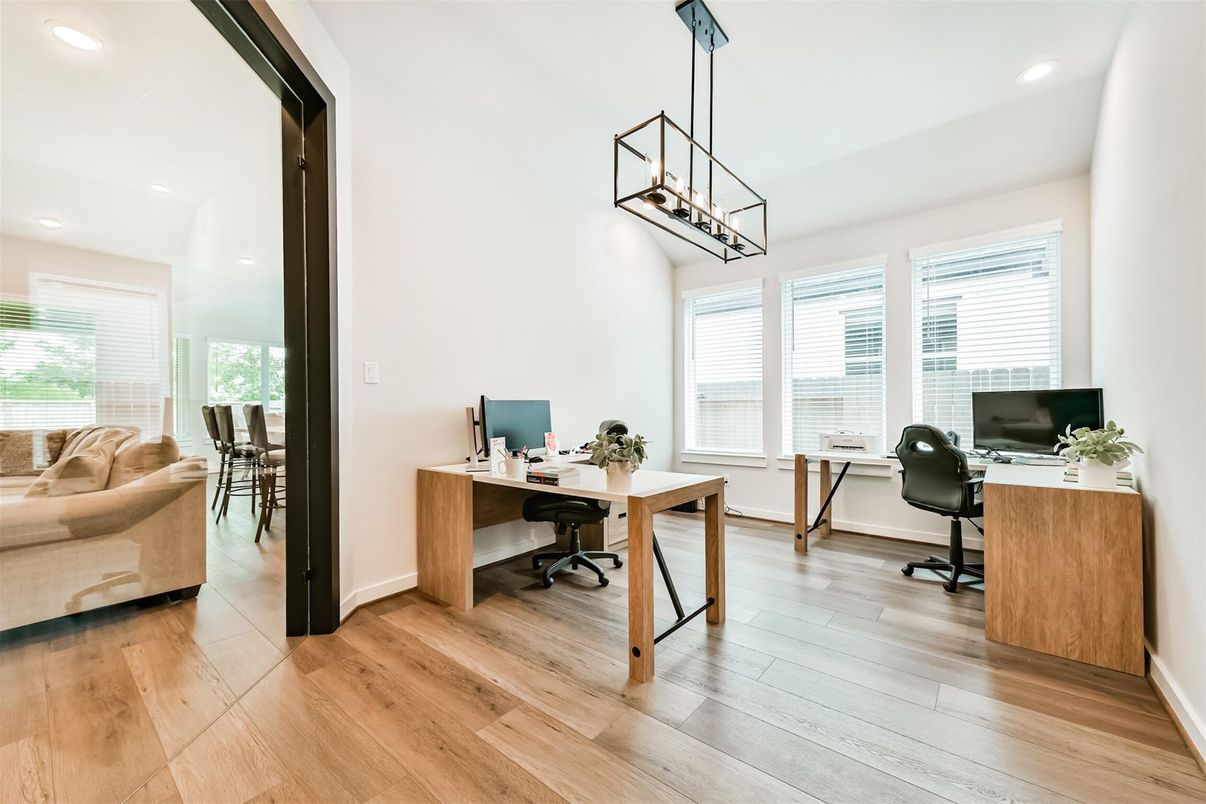 Home Office, Interior, Pendant Lights, Recessed Lighting, Wood Texture Flooring