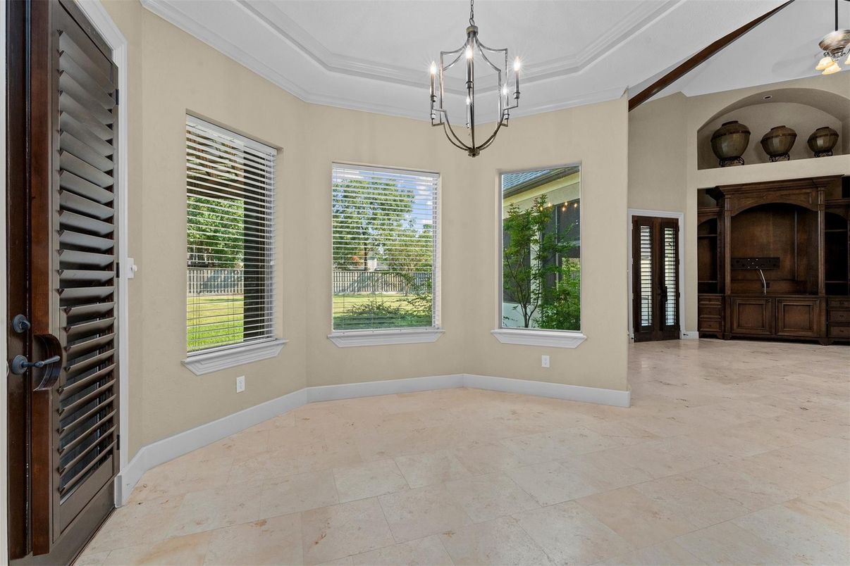 Chandelier, Empty room, Interior, Pendant Lights