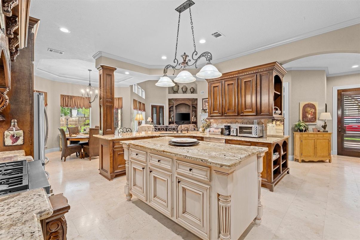 Chandelier, Dining room, Interior, Kitchen, Pendant Lights, Recessed Lighting