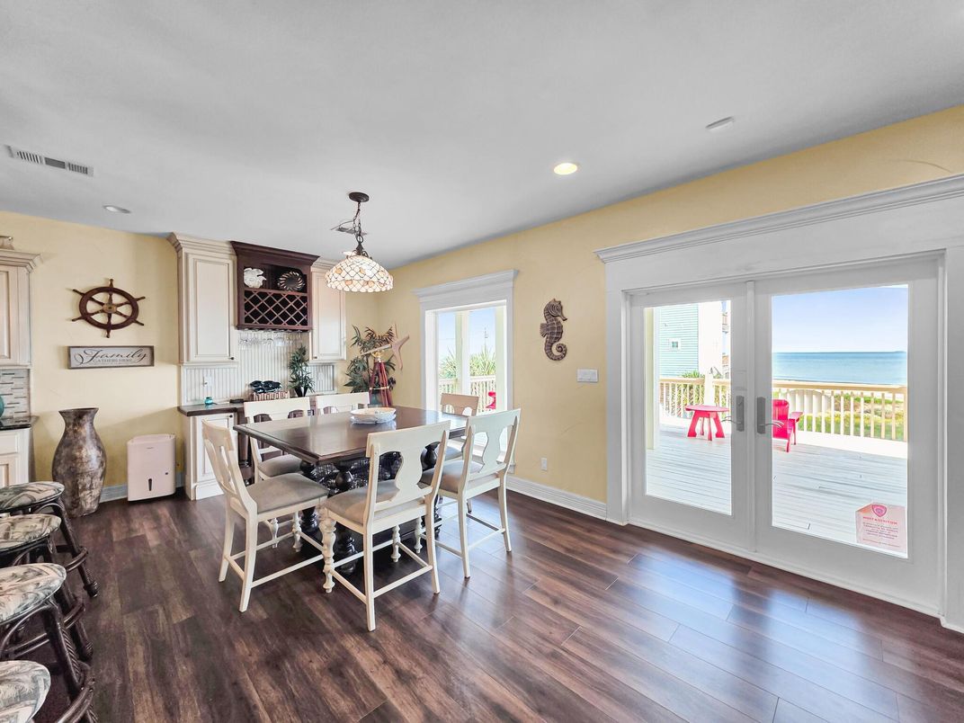 Chandelier, Dining room, Interior, Recessed Lighting, Water, Wood Texture Flooring