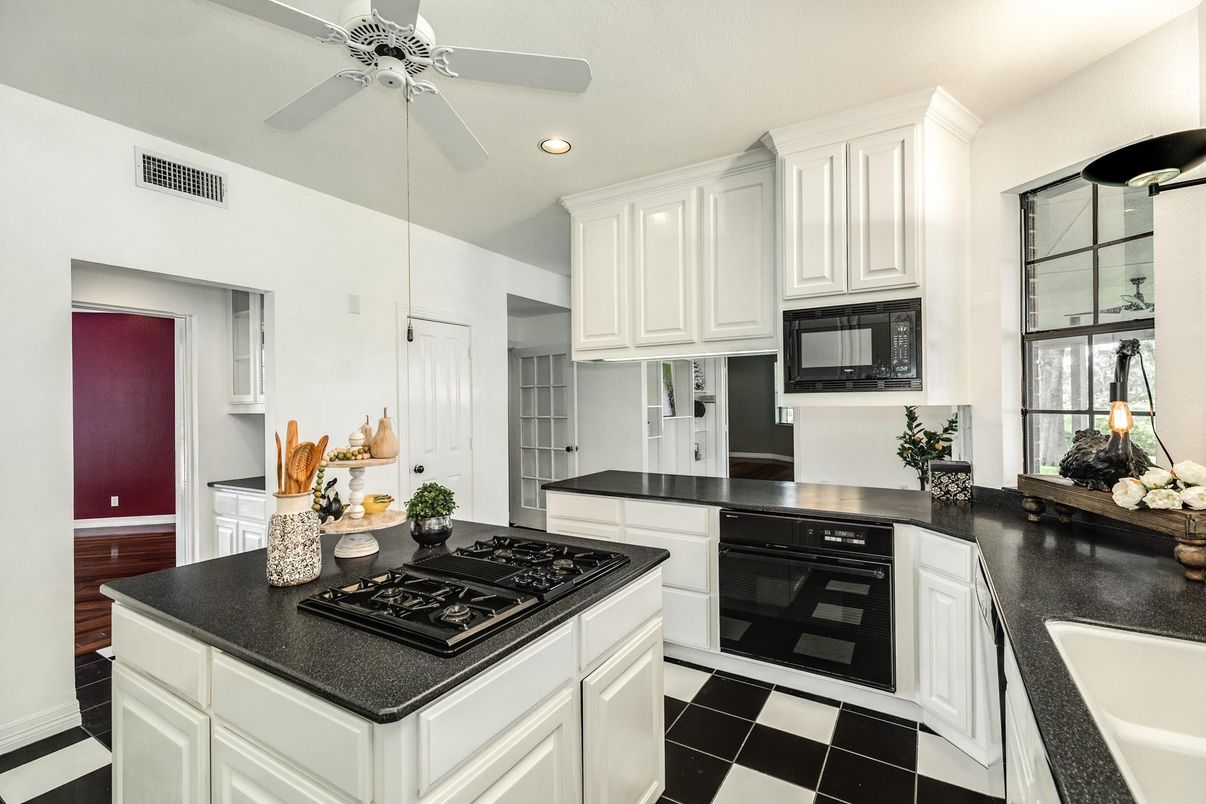 Interior, Kitchen, Recessed Lighting