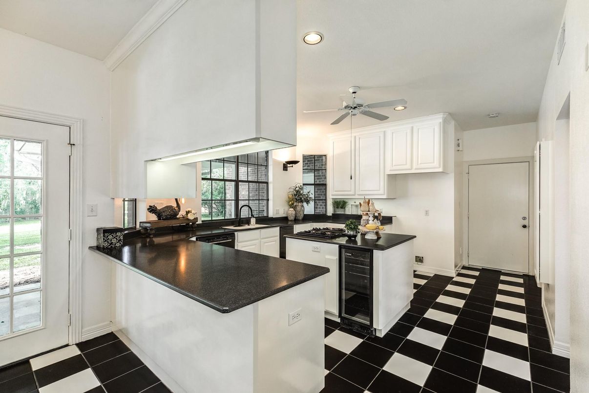 Interior, Kitchen, Recessed Lighting
