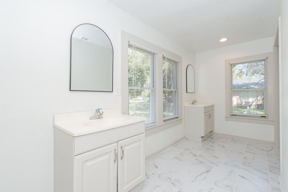 Bathroom, Dual Sink Vanities, Interior, Marble, Recessed Lighting