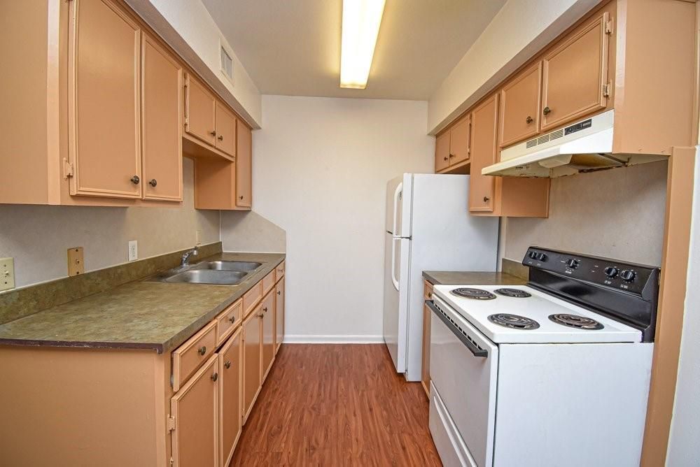 Interior, Kitchen, Wood Texture Flooring
