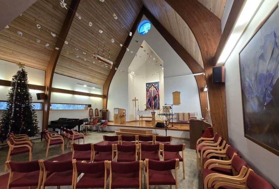 Interior, Living room, Piano, Recessed Lighting, Wooden Ceilings